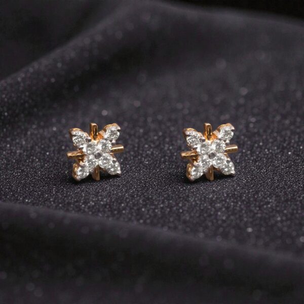 0.80 Cts Round Brilliant F/VS1 Natural Diamonds Floral Stud Earrings In 14K Gold