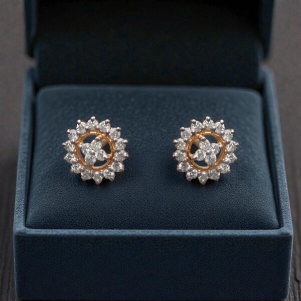 Beautiful 0.75 Cts Round Brilliant F/VS1 Diamonds Cluster Stud Earrings 14K Gold