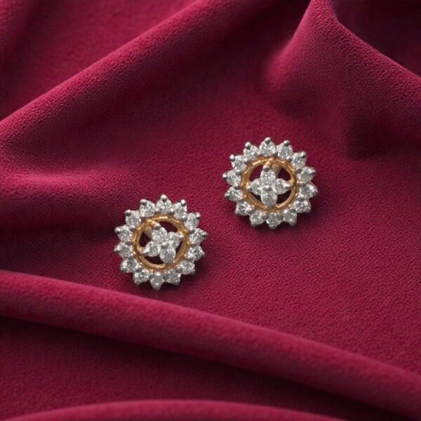 Beautiful 0.75 Cts Round Brilliant F/VS1 Diamonds Cluster Stud Earrings 14K Gold