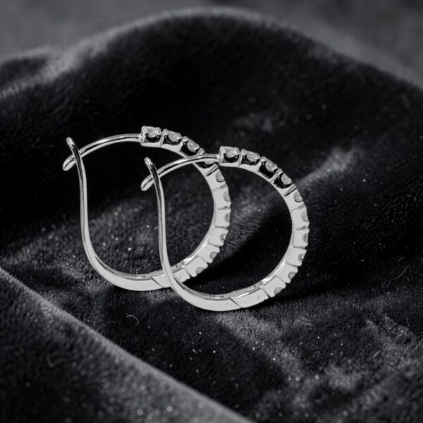 Stunning 1.10 Cts Round Brilliant F/VS1 Natural Diamonds Hoop Earrings 18K Gold