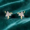 Classy 0.30 Cts Round Brilliant Cut F/VS1 Diamonds Stud Earrings 14K Yellow Gold