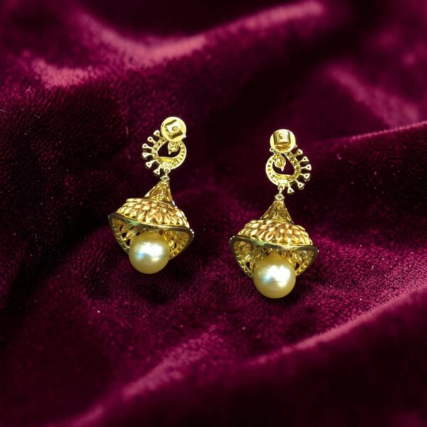 Stunning 21.73 Cts Round Brilliant F/VS1 Diamonds Pearl Jhumki Earrings 14K Gold