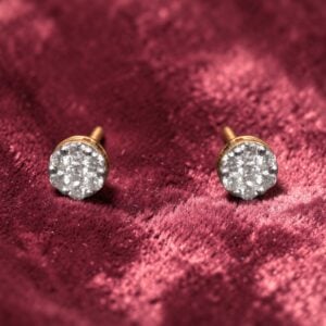 Elegant 0.60 Cts Round Brilliant F/VS1 Diamonds Stud Earrings In 18K Yellow Gold