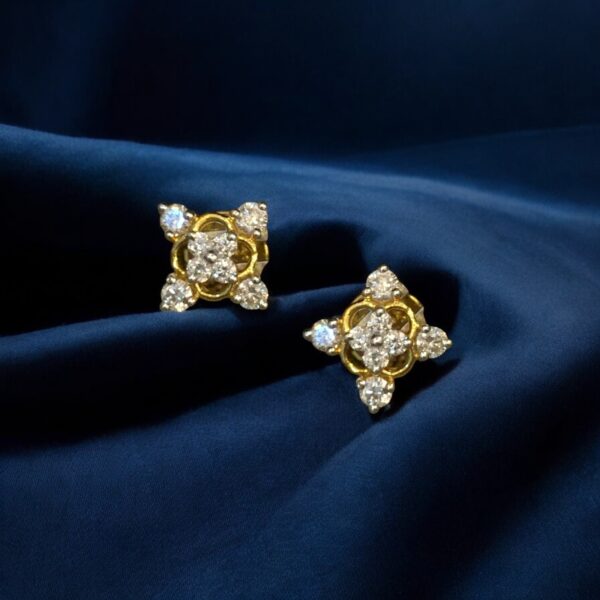Classy 0.60 Cts Round Brilliant Cut F/VS1 Diamonds Stud Earrings 14K Yellow Gold
