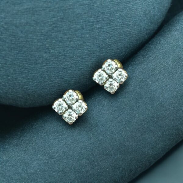 E-246 (11) Stunning 0.40 Cts Round Brilliant Cut F/VS1 Diamonds Stud Earrings In 14K Gold