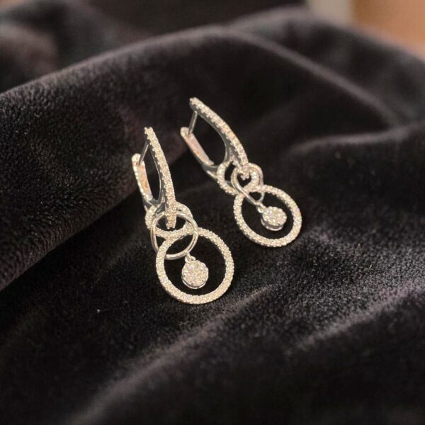 Beautiful 1.25 Cts Round Brilliant F/VS1 Diamonds Dangle Earrings 18K White Gold