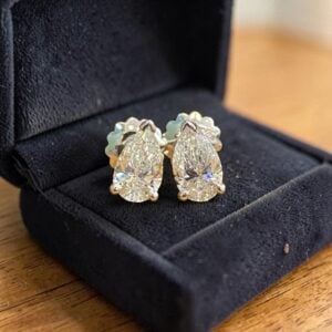 GIA Certified 1.00 Cts Pear Shape D/VVS1 Diamonds Stud Earrings 18K White Gold