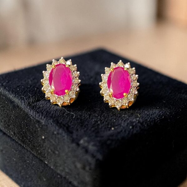 Pave 1.50 Cts Round Brilliant F/VS1 Diamonds Ruby Stud Earrings 18K Yellow Gold