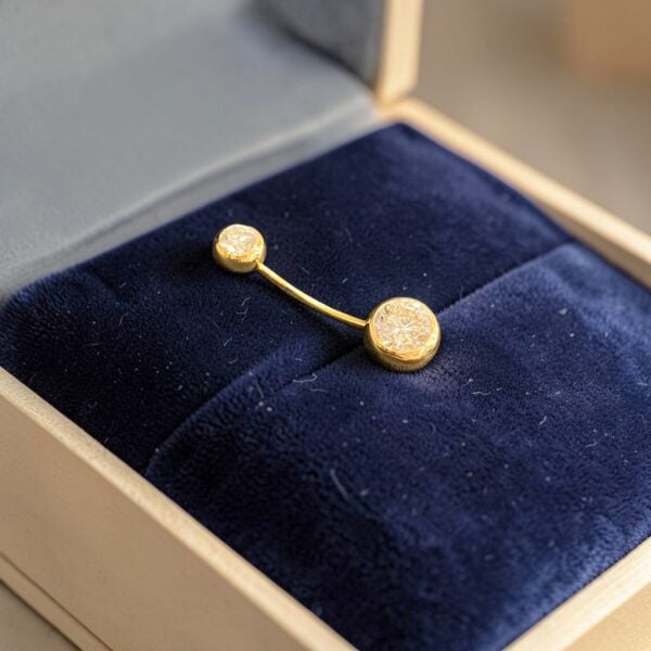 GIA Certified 1.25 Cts Round Brilliant F/VS1 Diamonds Belly Button In 18K Gold