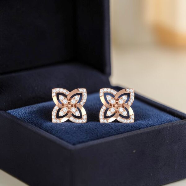 Beautiful 0.66 Cts Round Brilliant F/VS1 Diamonds Stud Earrings In 14K Rose Gold