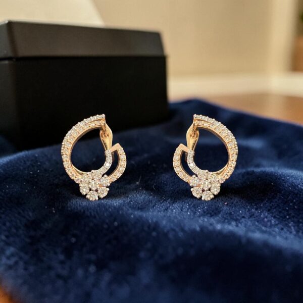 Pave 1.36 Cts Round Brilliant F/VS1 Diamonds Clip-On Hoop Earrings In 14K Gold