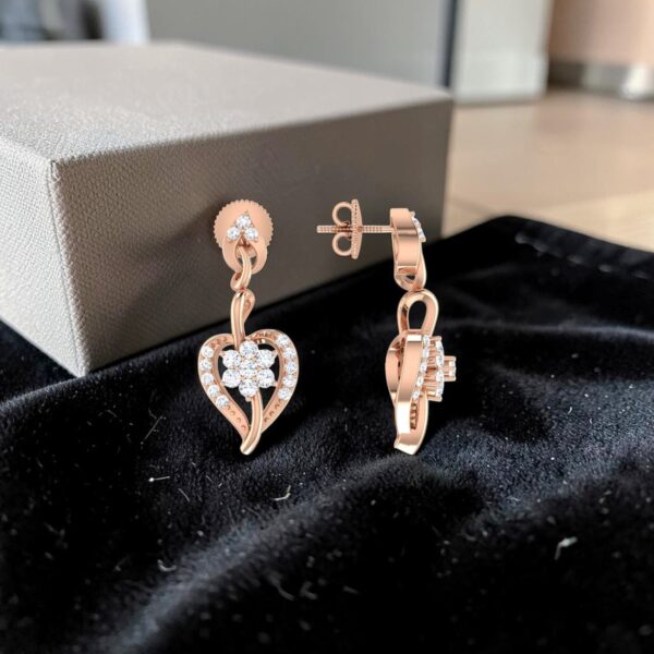 Classy 0.66 Cts Round Brilliant F/VS1 Diamonds Heart Dangle Earrings In 14K Gold