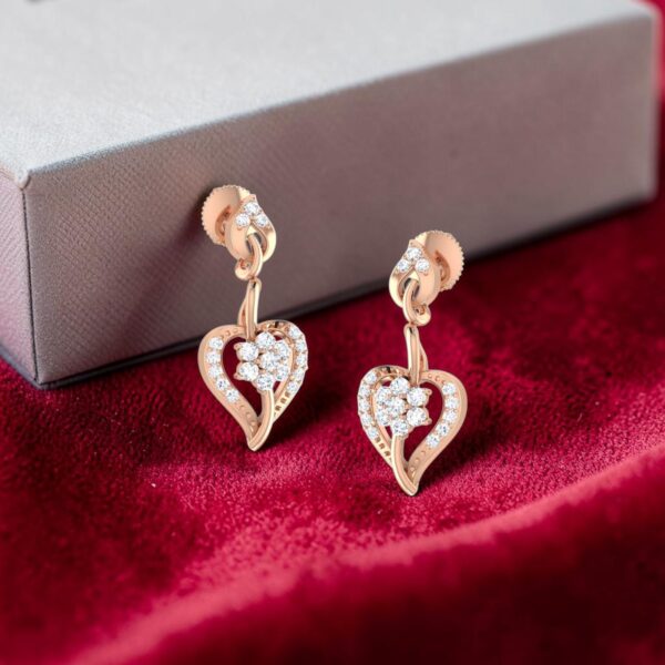 Classy 0.66 Cts Round Brilliant F/VS1 Diamonds Heart Dangle Earrings In 14K Gold
