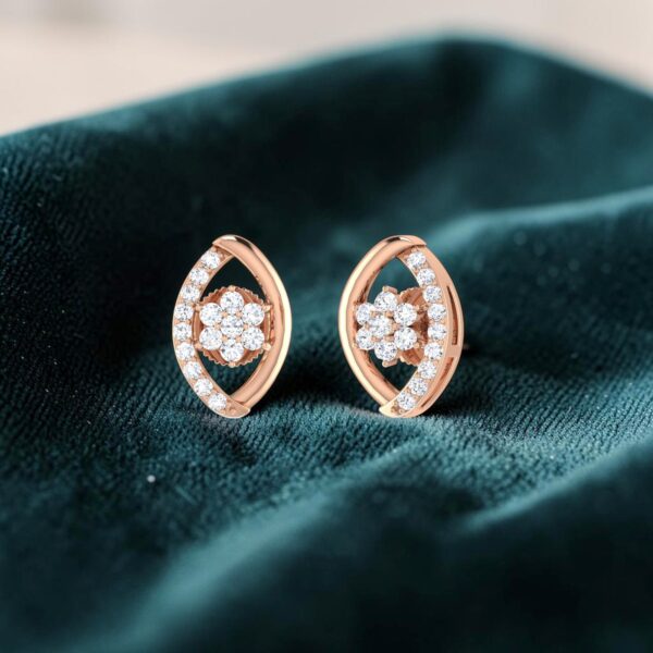 Beautiful 1/2 Cts Round Brilliant F/VS1 Diamonds Stud Earrings In 14K Rose Gold