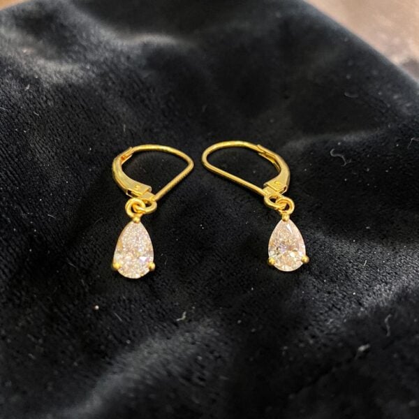 1 Cts GIA Certified Pear Shape F/VS1 Diamonds Dangle Earrings In 18K Yellow Gold