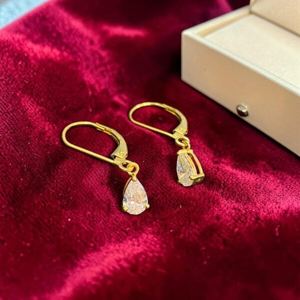 1 Cts GIA Certified Pear Shape F/VS1 Diamonds Dangle Earrings In 18K Yellow Gold