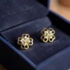 E-312 (13) 0.30 Cts Round Brilliant F/VS1 Diamonds Floral Stud Earrings In 18K Yellow Gold