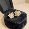 E-568-Y (25) Stunning 1.33 Cts Round Brilliant F/VS1 Diamonds Floral Stud Earrings 18K Gold