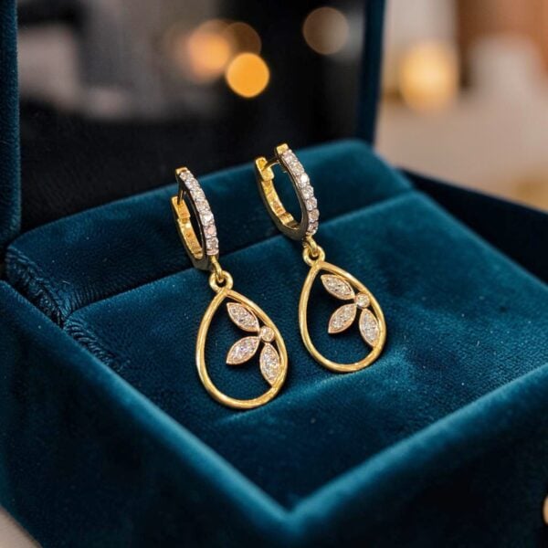 Pavé 0.60 Cts Round Brilliant F/VS1 Diamonds Dangle Earrings In 14K Yellow Gold