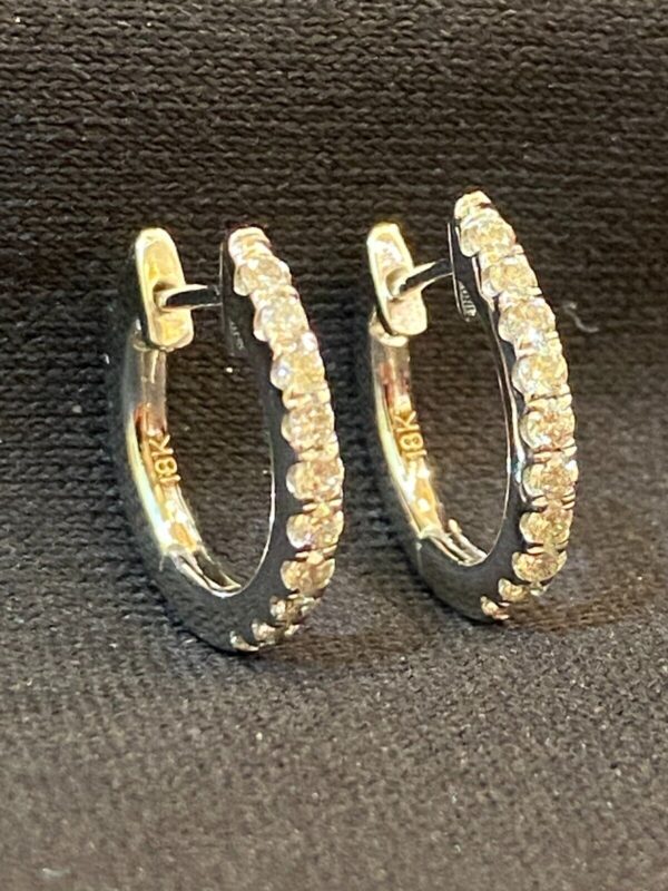 E-603 (5) Stunning 0.36 Cts Round Brilliant Cut Diamonds Petite Hoop Earrings In 18K Gold