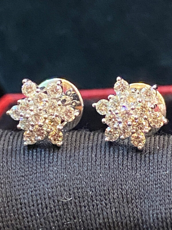 Pave 1.10 Cts Round Brilliant Cut Natural Diamonds Stud Earrings In 585 14K Gold