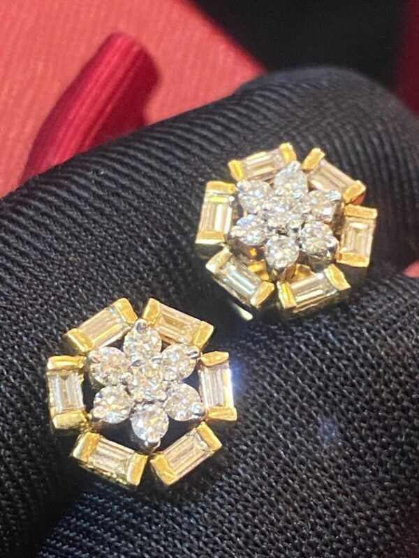 E-650 (4) Pave 1.32 Cts Round Baguette Cut Natural Diamonds Stud Earrings In 585 14K Gold