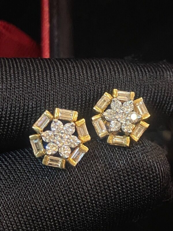 E-650 (5) Pave 1.32 Cts Round Baguette Cut Natural Diamonds Stud Earrings In 585 14K Gold