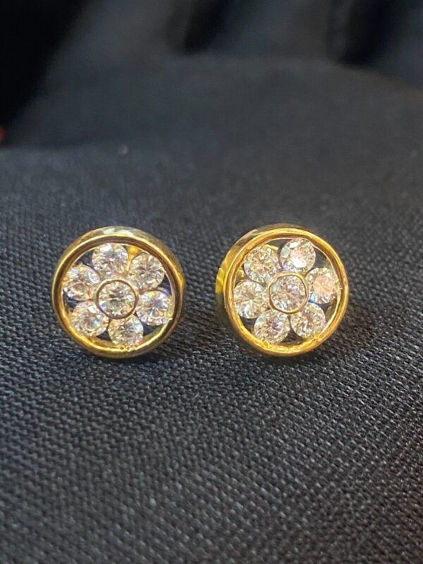 E-659 (4) Pave 1.10 Cts Round Brilliant Cut Diamonds Floral Stud Earrings In 750 18K Gold