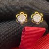 E-663 (6) Stunning 0.38 Cts Round Brilliant Cut Diamonds Floral Stud Earrings In 18K Gold