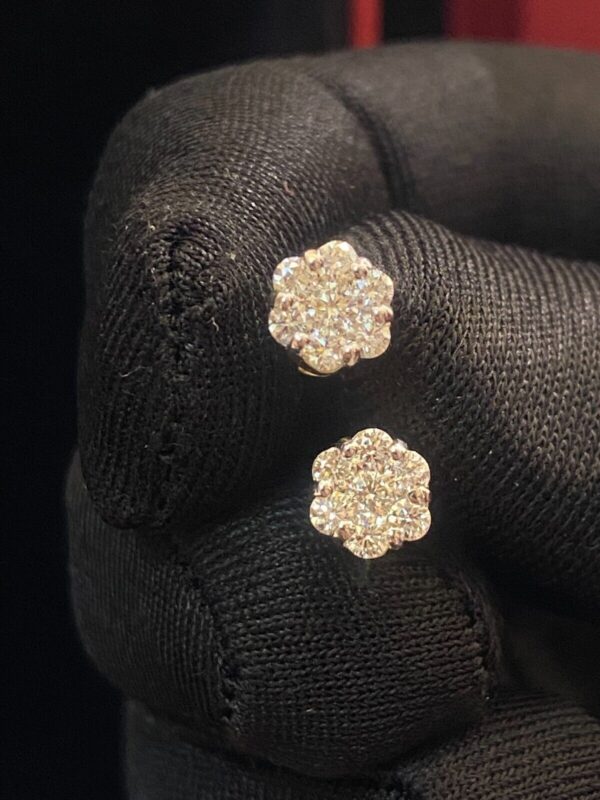 Pave 0.66 Carats Round Brilliant Cut Diamonds Pressure Stud Earrings In 14K Gold