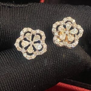 E-689 (1) 1.38 Cts Pear Round Brilliant Cut Diamonds Halo Floral Stud Earrings In 14K Gold