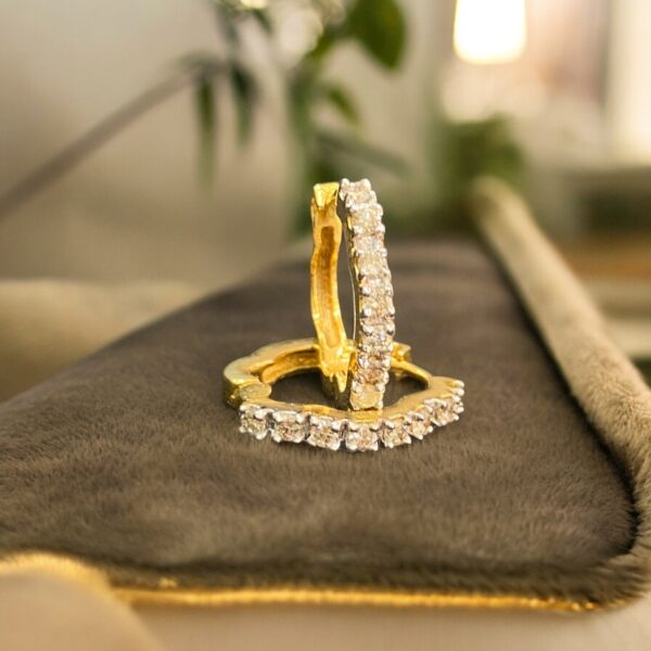 E-761 (14) 0.40 Carats Round Brilliant Cut Diamonds Single Row Curve Hoop Earrings 14K Gold
