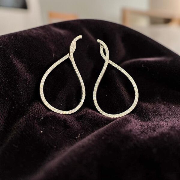 Pave 1.45 Cts Round Brilliant F/VS1 Diamonds Clip-On Hoop Earrings In 14K Gold