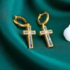 Classy 1.36 Carats F/VS1 Natural Diamonds Blue Sapphire Unisex Cross Earrings 18K Gold