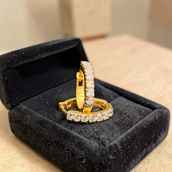 Classy 0.36 Cts Round Brilliant F/VS1 Diamonds Petite Hoop Earrings In 14K Gold