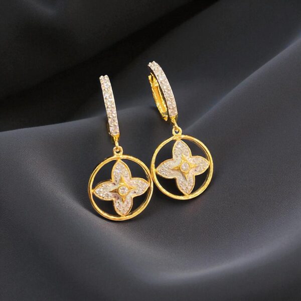 N-040-E (33) 0.77 Cts F/VS1 Round Brilliant Cut Diamonds Fleur Halo Drop Earrings in 14K Gold