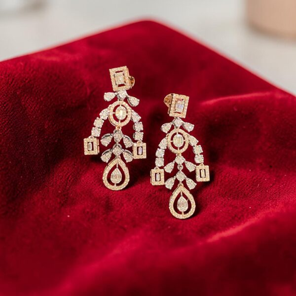 N-058-E (22) Stunning 1.60 Cts Round Baguette Shape F/VS1 Diamonds Dangle Earrings 14K Gold