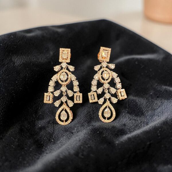 N-058-E (24) Stunning 1.60 Cts Round Baguette Shape F/VS1 Diamonds Dangle Earrings 14K Gold
