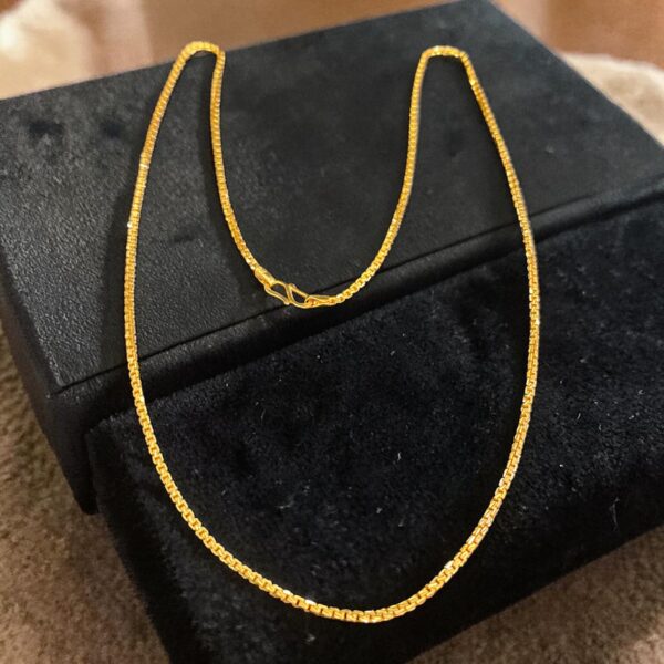 Stunning Dubai Unisex Box Chain Necklace In Hallmark 22Karat Yellow Gold
