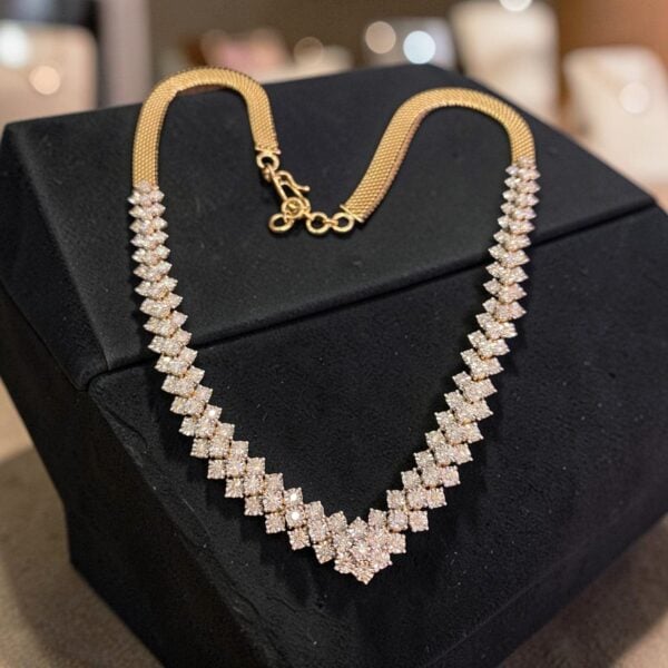 N-115 (20) Stunning 3.35 Cts Round Brilliant F/VS1 Diamonds Illusion Necklace In 14K Gold