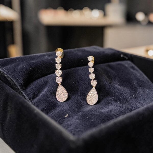 Stunning 1.01 Cts Round Brilliant F/VS1 Diamonds Dangle Earrings 14K Yellow Gold