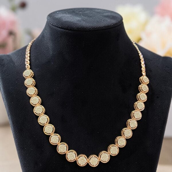 N-457 (30) Beautiful 1.07 Cts Round Brilliant F/VS1 Diamonds Halo Necklace in 14K Rose Gold