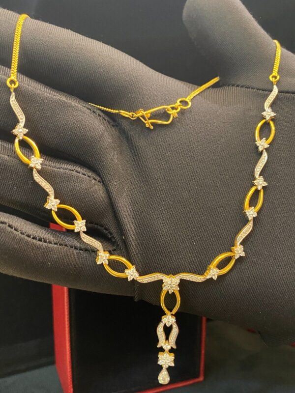 N-466 (7) Pave 2.60 Cts Round Brilliant Cut Natural Diamonds Necklace In 750 Fine 18K Gold