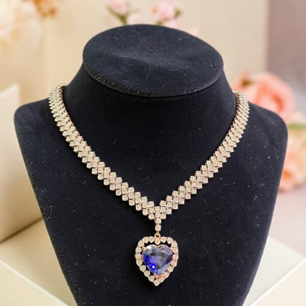 14.99 Cts Round Brilliant F/VS1 Diamonds Blue Sapphire Necklace In 14K Rose Gold