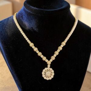 Beautiful 1.62 Cts Round Brilliant F/VS1 Diamonds Halo Necklace 14K Yellow Gold