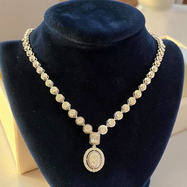 N-499-W (27) Stunning 2.32 Carats Round Baguette Shape F/VS1 Diamonds Necklace 14K White Gold