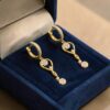 Stunning 1.01 Cts Round Brilliant F/VS1 Diamonds Dangle Earrings 14K Yellow Gold