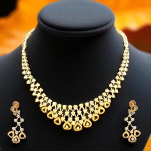 Stunning 2.35 Cts Round Brilliant Cut Diamonds Necklace Earrings Set in 14K Gold