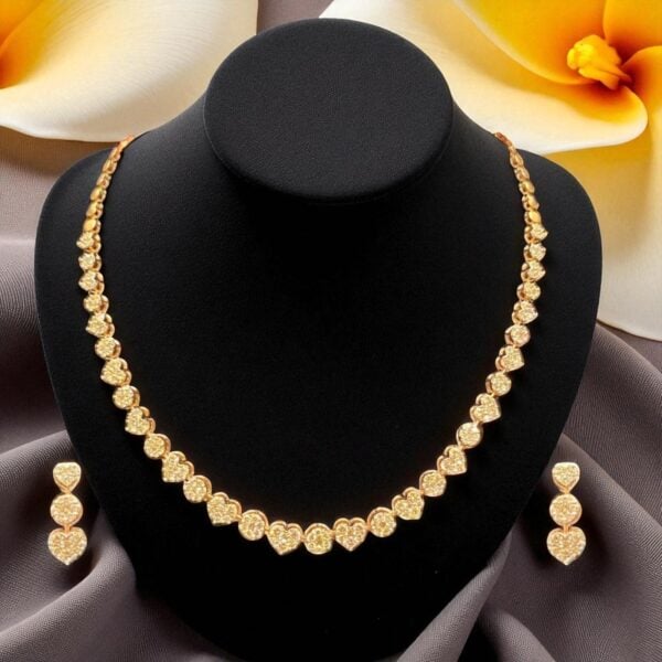 Dazzling 4.50 Cts Round Brilliant Diamonds Heart Halo Necklace Earrings 14K Gold