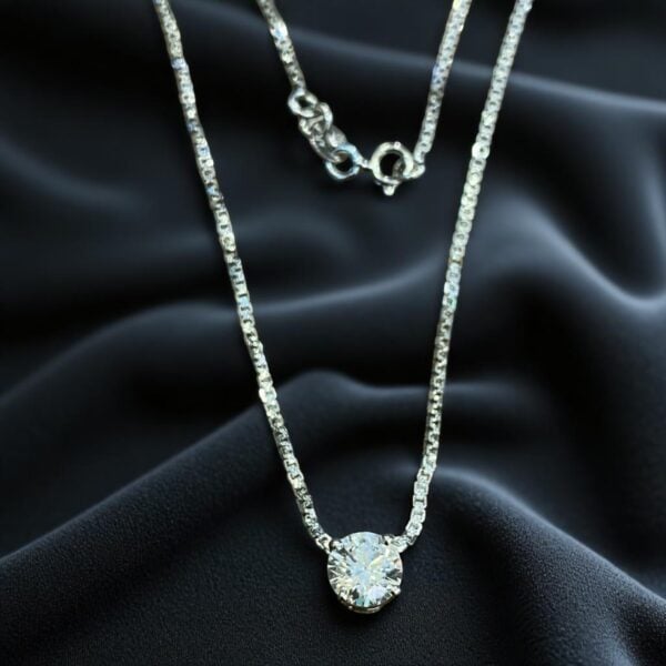 GIA Certified 1 Carats F/VS1 Round Brilliant Cut Diamond Solitaire Necklace 18K Gold